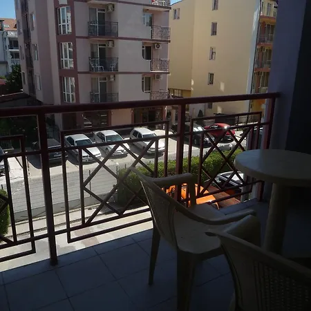 Lägenhet Central Plaza Slăntjev Brjag
